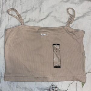 Nike Essential Ribbed Crop Top
